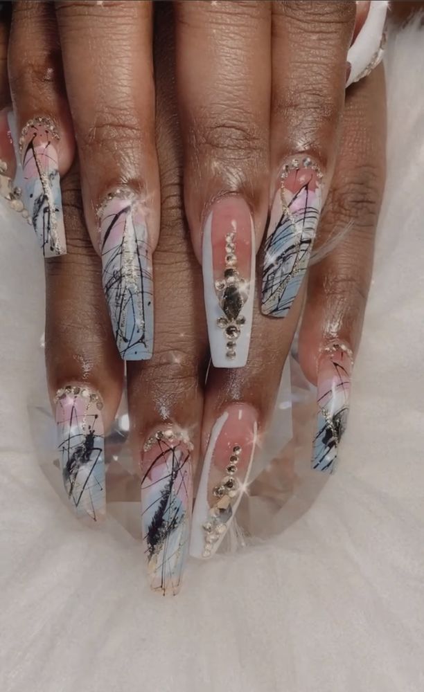 Chic And Charmed Luxury Nails Logo