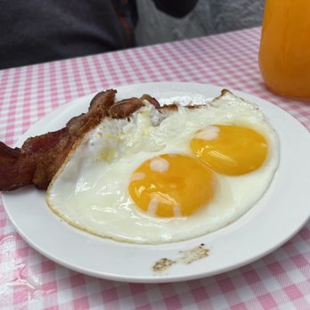 Sax's Joint - Side of eggs and bacon - Breakfast & Brunch Near Me - Petaluma, California Sax's Joint - Side of eggs and bacon - Breakfast & Brunch Near Me - Petaluma, California