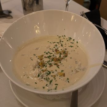 Eddie Merlot's - King Crab & Corn Bisque - Steakhouses Near Me - Indianapolis, Indiana Eddie Merlot's - King Crab & Corn Bisque - Steakhouses Near Me - Indianapolis, Indiana