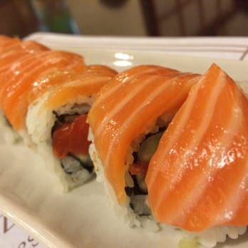 Ginza - Another sushi roll I ordered. - Sushi Bars Near Me - Bellevue, Washington