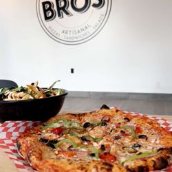 Pizzeria Bros