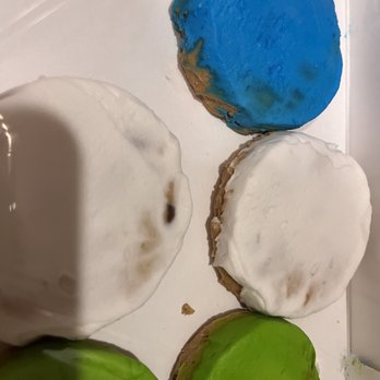 Eileen's Colossal Cookies - Pack of cookies - Bakeries Near Me - Grand Island, Nebraska Eileen's Colossal Cookies - Pack of cookies - Bakeries Near Me - Grand Island, Nebraska