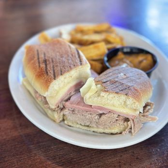 Cha Cha Cha - Caribbean Near Me - San Francisco, California