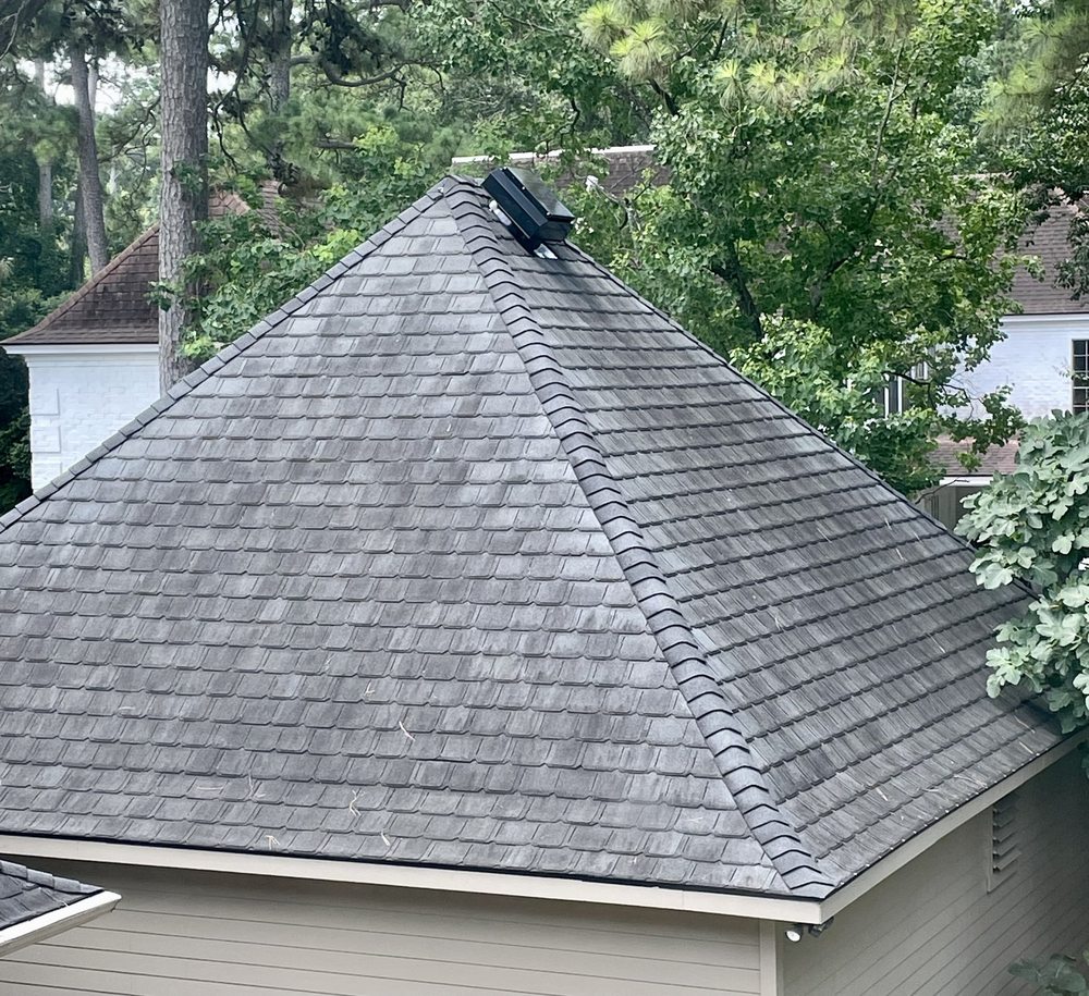 Slide of Green Pine Roofing & Construction