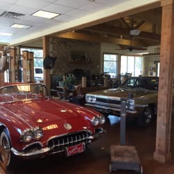 Cole's Automotive Group - Our country, home feeling showroom