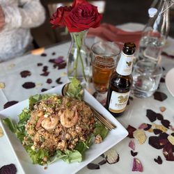 Khu Larb Thai - Yum Woon Sen Salad