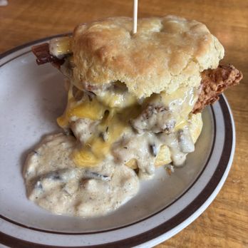 Pine State Biscuits - The Reggie with mushroom gravy - Breakfast & Brunch Near Me - Portland, Oregon