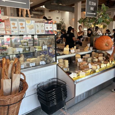 Joan’s on Third by null