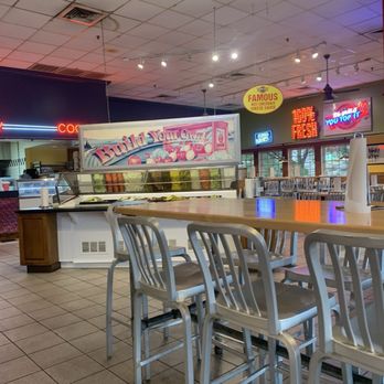 Fuddruckers - Burgers Near Me - Myrtle Beach, South Carolina Fuddruckers - Burgers Near Me - Myrtle Beach, South Carolina
