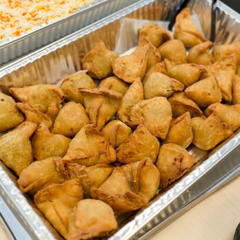 Tandoor Char House - Vegetarian Samosa (Catered) - Indian Near Me - Chicago, Illinois Tandoor Char House - Vegetarian Samosa (Catered) - Indian Near Me - Chicago, Illinois