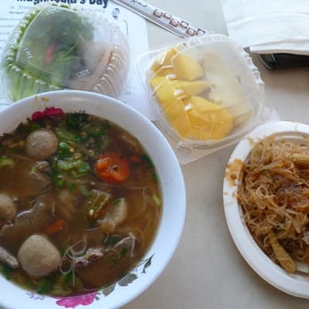 Wat Mongkolratanaram - mango sticky rice, pork rice ball, noodle soup, and curry noodles - Thai Near Me - Berkeley, California
