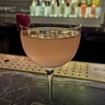 St James Bar - Rhubarb Triangle - Cocktail Bars Near Me - London, XGL