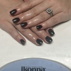 Royal Nails & Spa