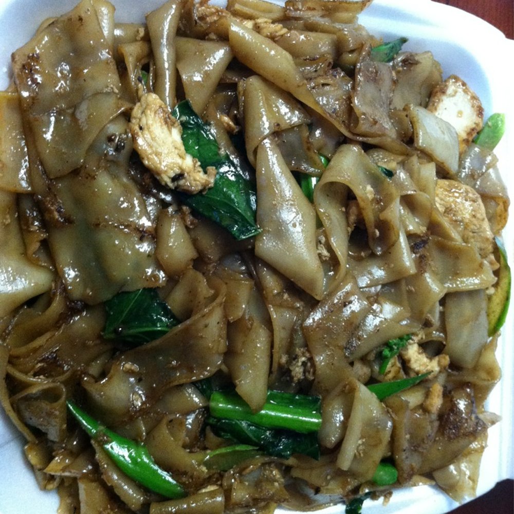 Ontar Thai Restaurant - Pad see ew (take away) - Thai Near Me - Ontario, California Ontar Thai Restaurant - Pad see ew (take away) - Thai Near Me - Ontario, California