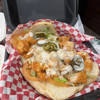 Fork In The Road - Buffalo Chicken Sandwich - American Near Me - Tucker, Georgia