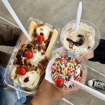 Andy's Frozen Custard - Turtle banana split, kids sundae, James brownie funky jackhammer- was only 2/3 full :( - Ice Cream & Frozen Yogurt Near Me - Phoenix, Arizona