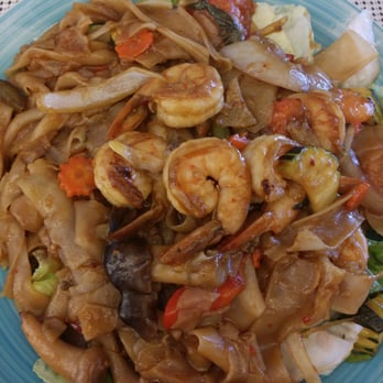 Bhan Baitong - Shrimp Pad Kee Mao - Thai Near Me - Lake Forest, California