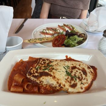 Tartufo Restaurant - Chicken Parmigiana - Italian Near Me - Newton, Massachusetts