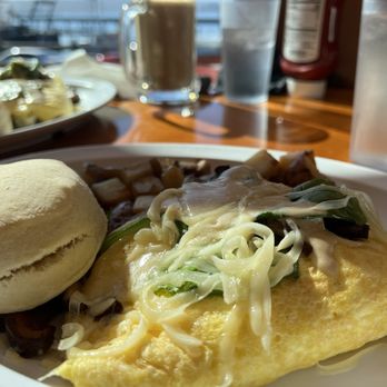 The Coffee House - Coffee & Tea Near Me - Newport, Oregon