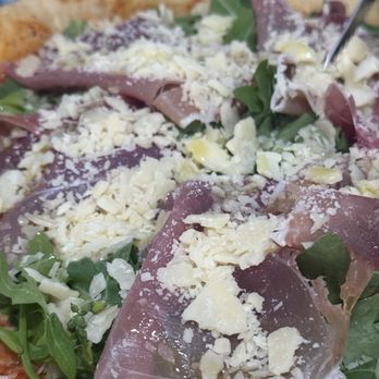 La Bella Napoli - Prosciutto Pizza Family 16" - Pizza Near Me - Torrance, California