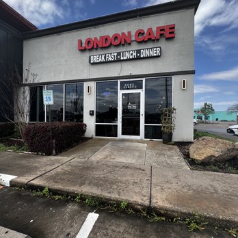 London Cafe - The outside, next to swamp kings - Breakfast & Brunch Near Me - Houston, Texas