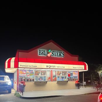 Bruster's Real Ice Cream - Exterior - Ice Cream & Frozen Yogurt Near Me - Panama City Beach, Florida Bruster's Real Ice Cream - Exterior - Ice Cream & Frozen Yogurt Near Me - Panama City Beach, Florida