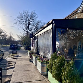 Taco Buddha - Covered patio on a chilly spring evening - Tacos Near Me - University City, Missouri