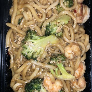 Go! Sy Thai - Udon noodles with shrimp - Thai Near Me - Detroit, Michigan Go! Sy Thai - Udon noodles with shrimp - Thai Near Me - Detroit, Michigan