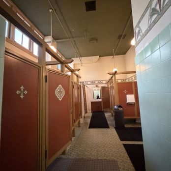 McMenamins Kennedy School - Hotels Near Me - Portland, Oregon