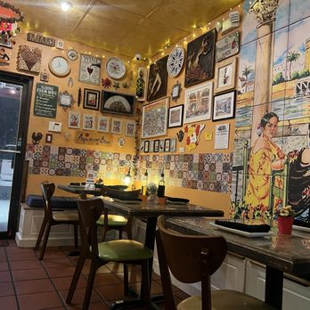 El Pimiento Restaurant - Tapas Bars Near Me - Miami Lakes, Florida El Pimiento Restaurant - Tapas Bars Near Me - Miami Lakes, Florida