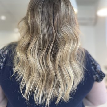 Coiffure Utopia - Hair Salons Near Me - Montreal, Quebec