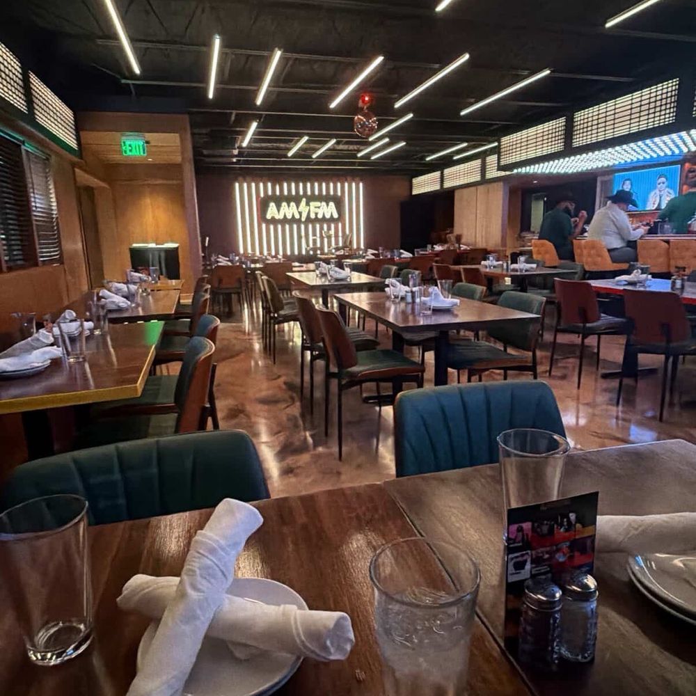 AM/FM - Lounges Near Me - Dallas, Texas