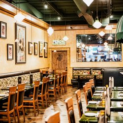 Dominick's Italian Restaurant & Deli - Inside View of Restaurant