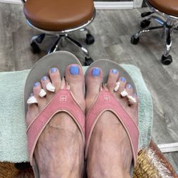 Envy Nail Spa - Fabulous pedicure at Envy Nails!! Great service at a well maintained, clean comfortable salon!