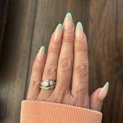 Vivi Nails Spa