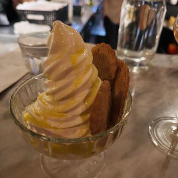 Canard - Wine Bars Near Me - Portland, Oregon