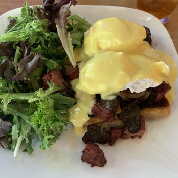 Square Cafe - Corned beef bene - Breakfast & Brunch Near Me - Pittsburgh, Pennsylvania Square Cafe - Corned beef bene - Breakfast & Brunch Near Me - Pittsburgh, Pennsylvania