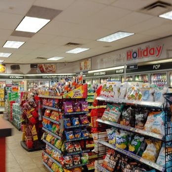 Holiday - a grocery store filled with snacks and drinks - Gas Stations Near Me - Burnsville, Minnesota Holiday - a grocery store filled with snacks and drinks - Gas Stations Near Me - Burnsville, Minnesota