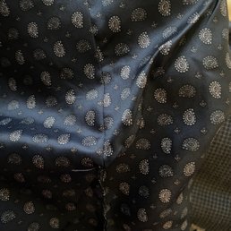 Sloppy causing bunching in armpit