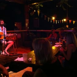 Lone Star Float House & Grill - Music on the deck on Sunday night.