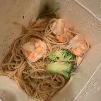 Chen's Chinese Cuisine - 1009. Singapore Rice Noodles with shrimp and broccoli - Chinese Near Me - Tinley Park, Illinois Chen's Chinese Cuisine - 1009. Singapore Rice Noodles with shrimp and broccoli - Chinese Near Me - Tinley Park, Illinois