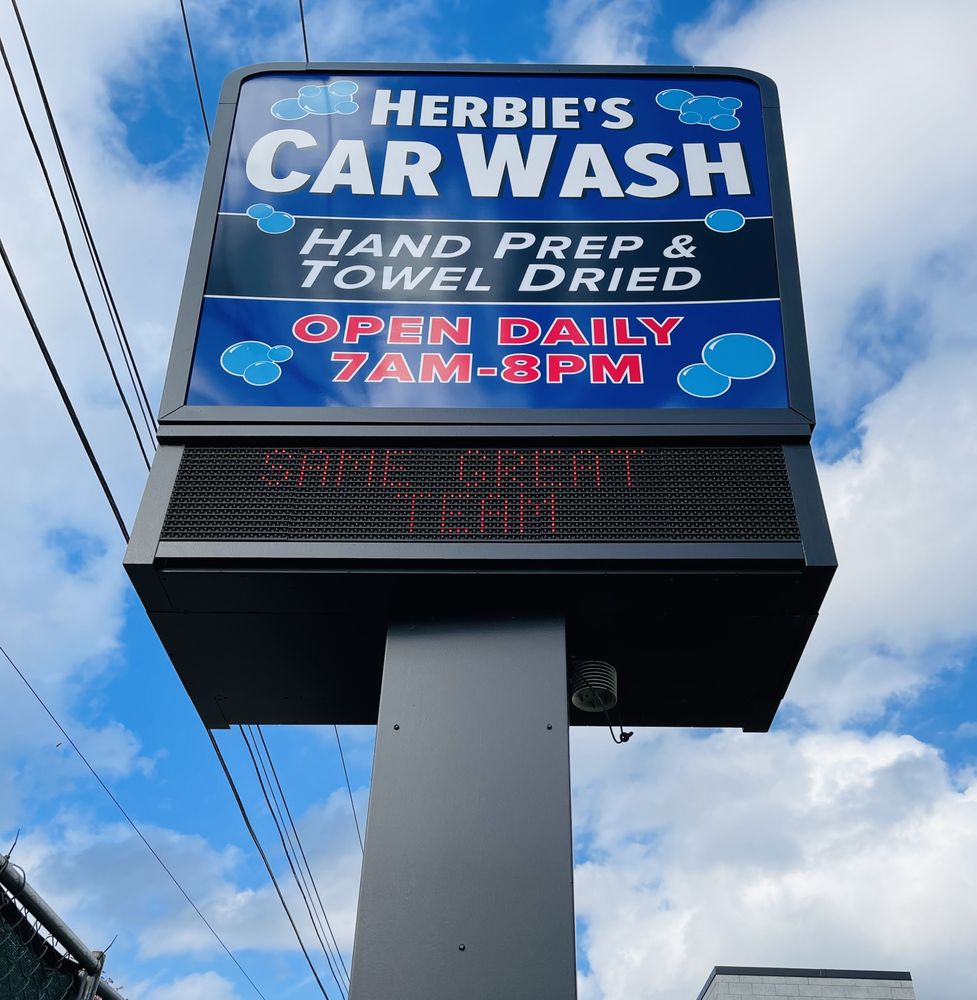 HERBIE’S CAR WASH Updated September 2024 52 Reviews 562 Main St