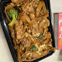 Mile High Thai - Drunken noodles Vegan Drunken Noodles Vegan Drunken Noodles