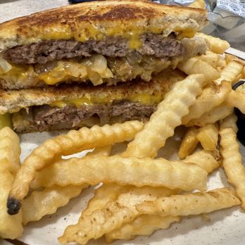 Papa G's - Plain Patty Melt on Rye - Breakfast & Brunch Near Me - Huntley, Illinois