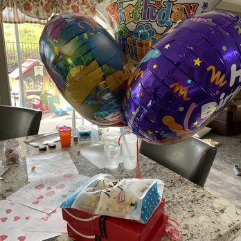 Edible Arrangements - ballon bouquet and goodies - Gift Shops Near Me - Temecula, California Edible Arrangements - ballon bouquet and goodies - Gift Shops Near Me - Temecula, California