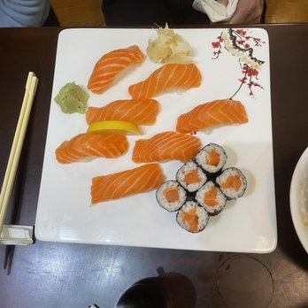 Sakatomo Sushi - Salmon Set - Sushi Bars Near Me - Virginia Beach, Virginia Sakatomo Sushi - Salmon Set - Sushi Bars Near Me - Virginia Beach, Virginia
