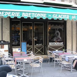 Le Moulin de la Galette - terrasse moulin de la galette