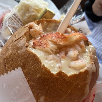 Gilbert's Chowder House - Super seafood chowder - Seafood Near Me - Portland, Maine