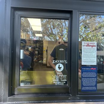 Zaxbys - Zach and Kylie working the window - Fast Food Near Me - Lakeland, Florida Zaxbys - Zach and Kylie working the window - Fast Food Near Me - Lakeland, Florida