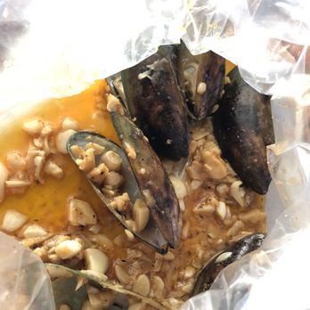 Bag O' Crab - Mussels in garlic butter - Cajun/Creole Near Me - Fairfield, California